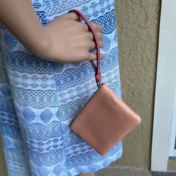 Coach Corner Zip Wristlet In Colorblock With Horse And Carriage - Picture 7 of 16